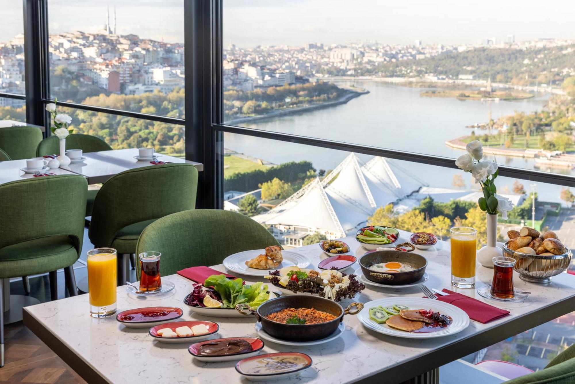 Clarion Golden Horn Отель 5*